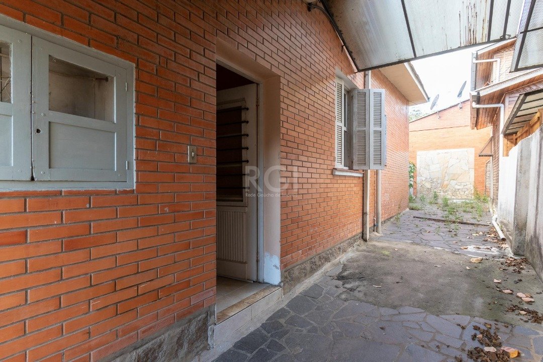 Casa à venda com 2 quartos, 115m² - Foto 4