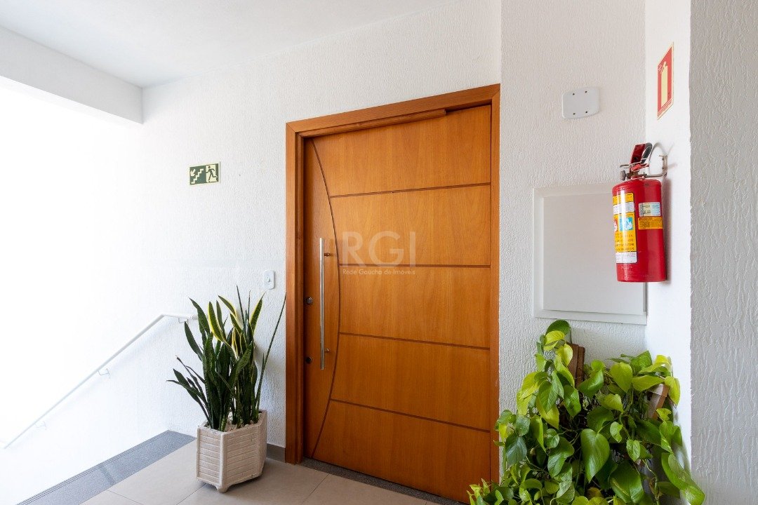 Apartamento à venda com 3 quartos, 106m² - Foto 3