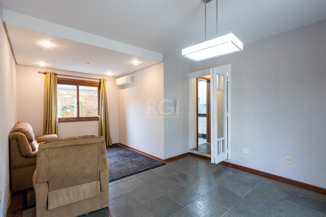 Casa de Condomínio à venda com 3 quartos, 142m² - Foto 4