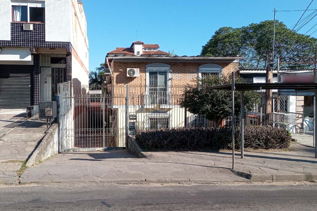 Apartamento com 87m², 3 dormitórios, 1 vaga no bairro Cristal em Porto Alegre para Comprar