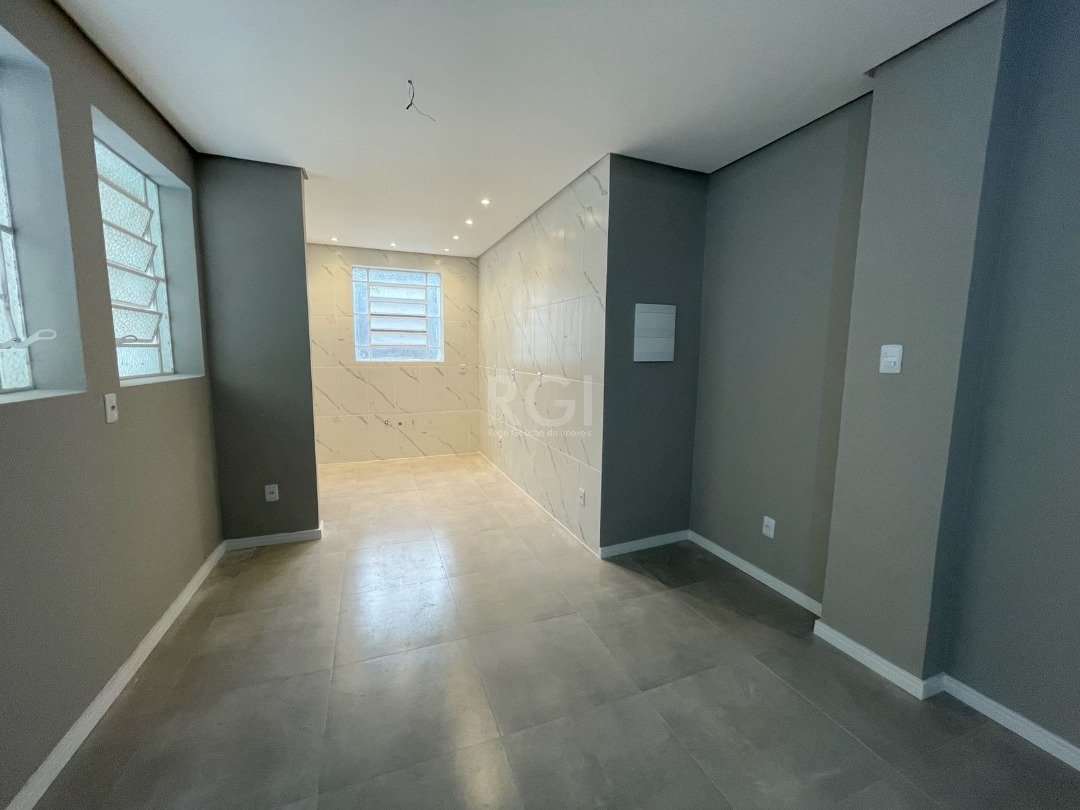 Apartamento à venda com 2 quartos, 61m² - Foto 3