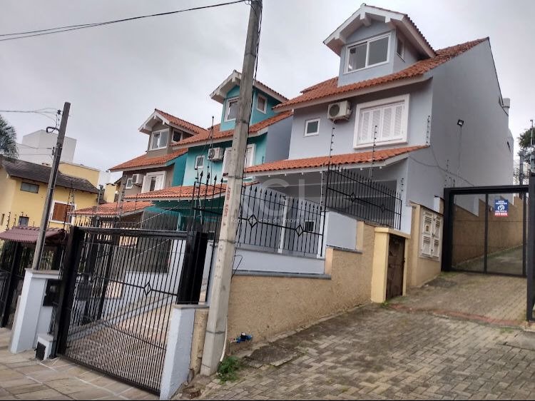 Casa à venda com 3 quartos, 150m² - Foto 3