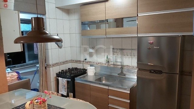 Apartamento com 61m², 2 dormitórios no bairro Partenon em Porto Alegre para Comprar
