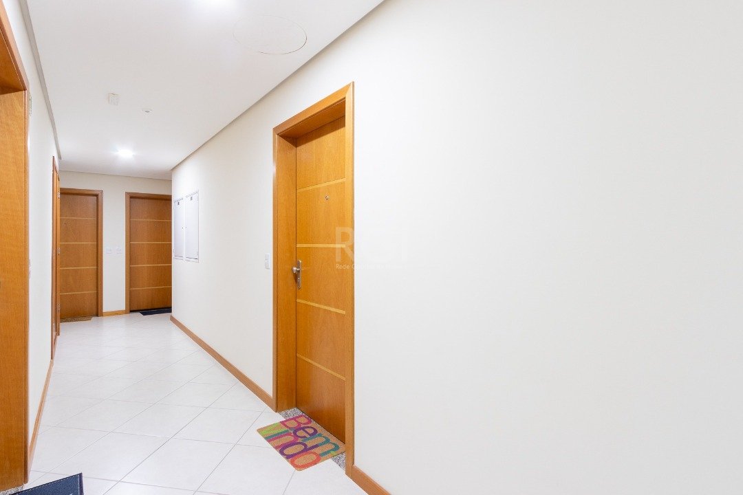 Apartamento à venda com 2 quartos, 61m² - Foto 3