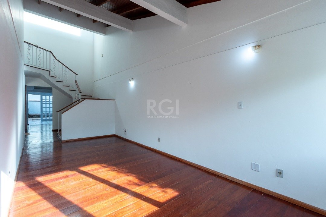 Casa de Condomínio à venda com 3 quartos, 216m² - Foto 11