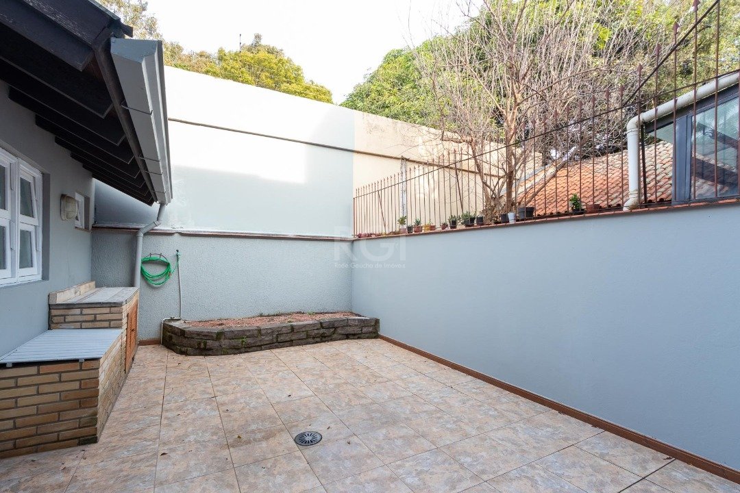 Casa de Condomínio à venda com 3 quartos, 216m² - Foto 24