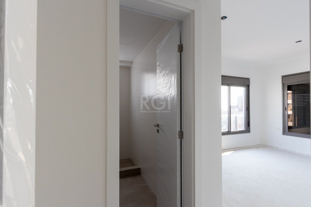 Apartamento à venda com 3 quartos, 149m² - Foto 32