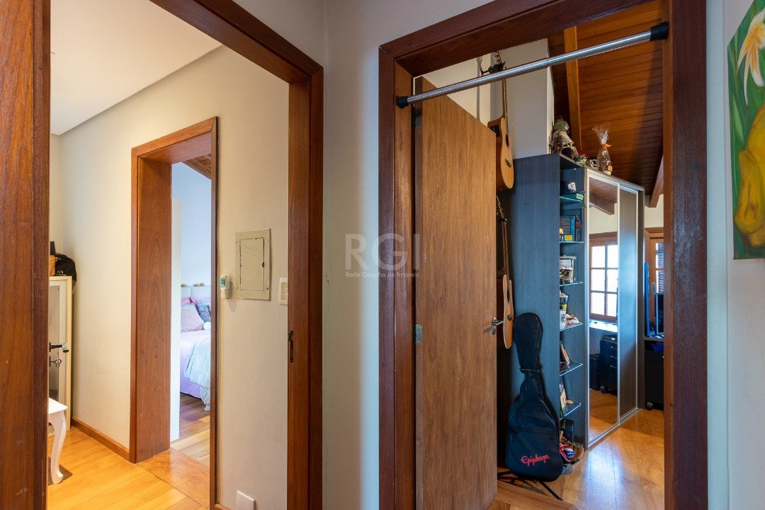 Casa à venda com 5 quartos, 300m² - Foto 46