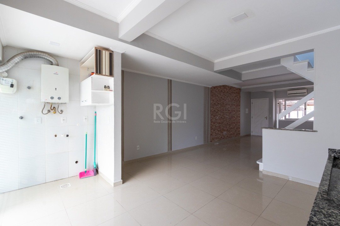 Casa à venda com 3 quartos, 114m² - Foto 14