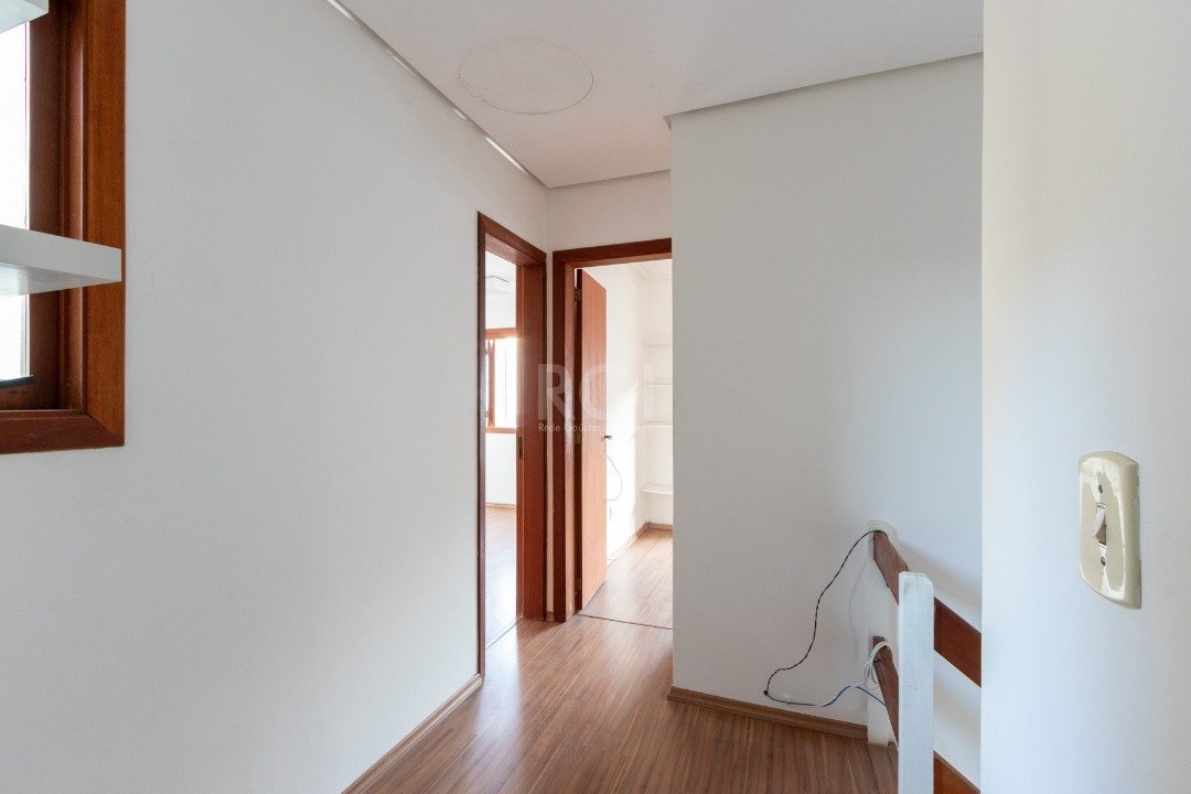 Casa à venda com 2 quartos, 83m² - Foto 11