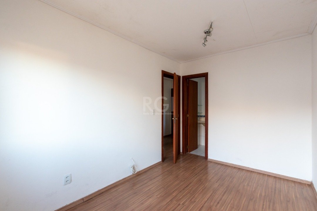 Casa à venda com 2 quartos, 83m² - Foto 14