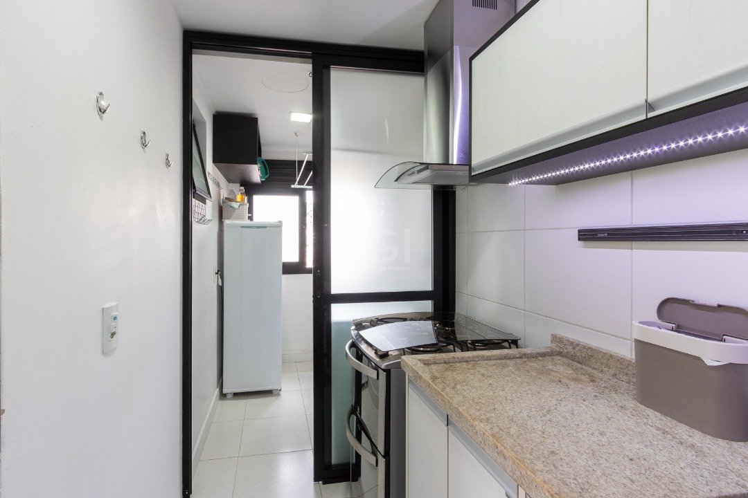 Apartamento à venda com 3 quartos, 83m² - Foto 17