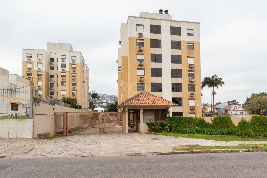 Apartamento com 76m², 3 dormitórios, 1 vaga no bairro Nonoai em Porto Alegre para Comprar
