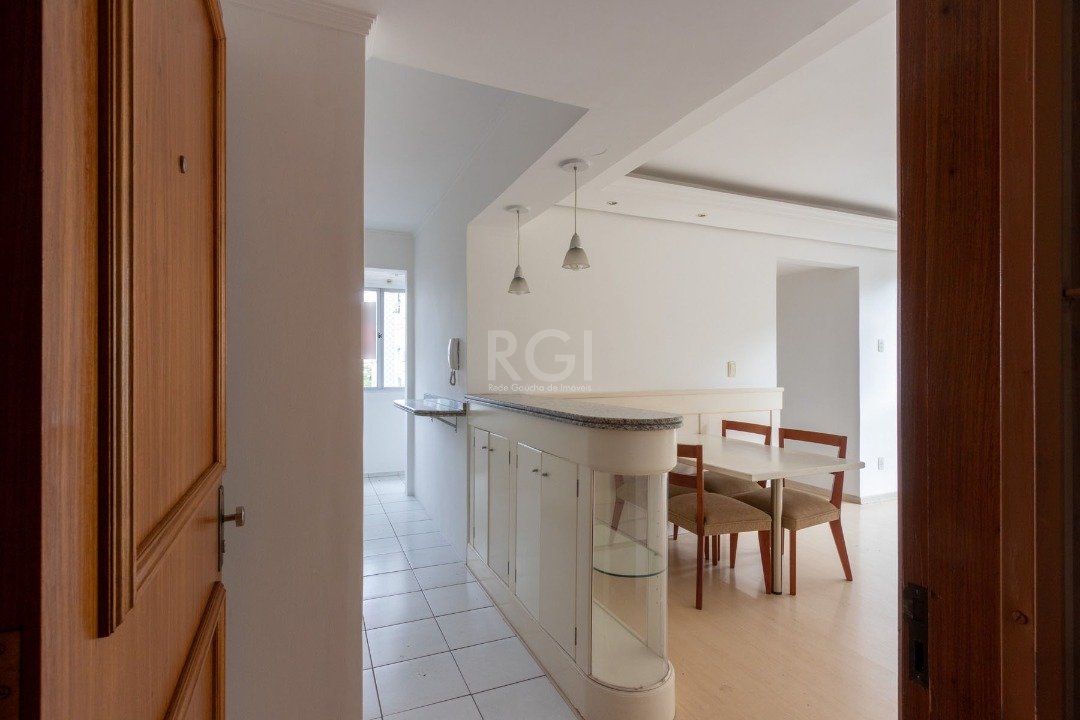 Apartamento à venda com 2 quartos, 60m² - Foto 1