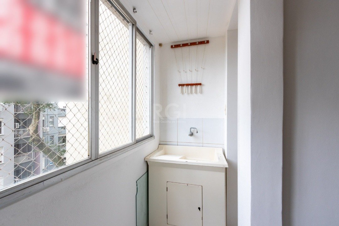 Apartamento à venda com 2 quartos, 60m² - Foto 13