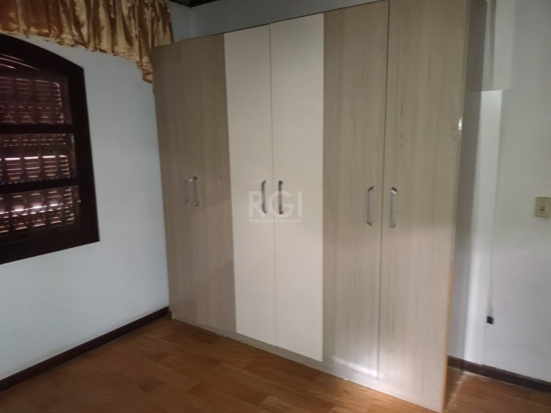 Casa à venda com 3 quartos, 273m² - Foto 4