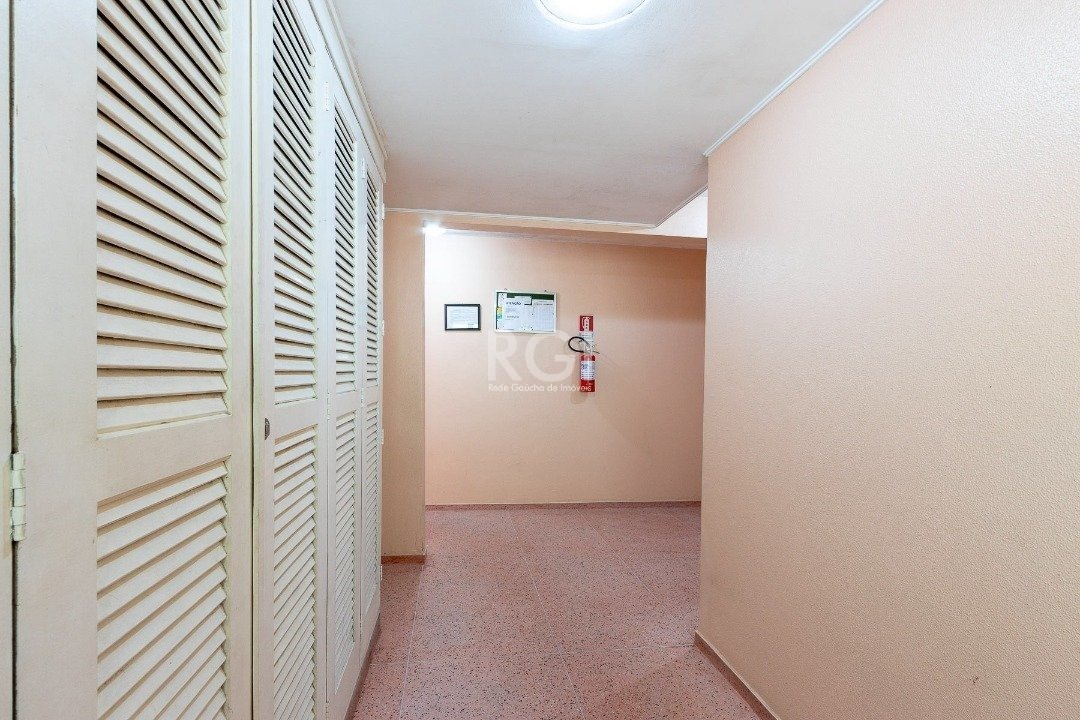 Apartamento à venda com 1 quarto, 45m² - Foto 15